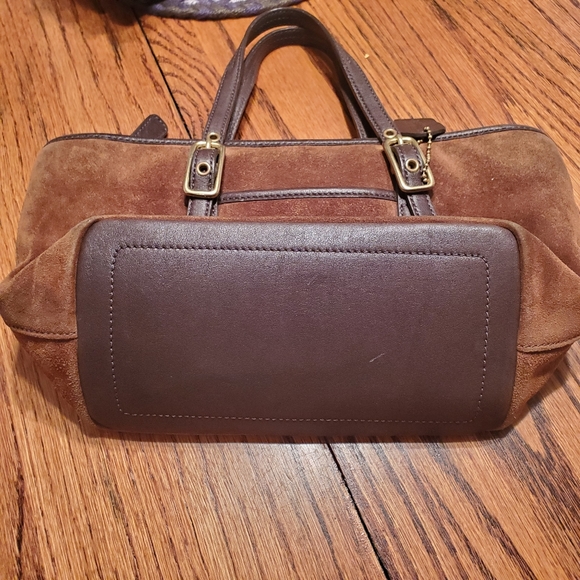 Coach D23-9866 brown suede/leather purse Coach D23-9866 brown suede/leather purse